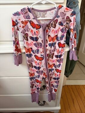 Butterfly kisses little sleepies zippy 3-6